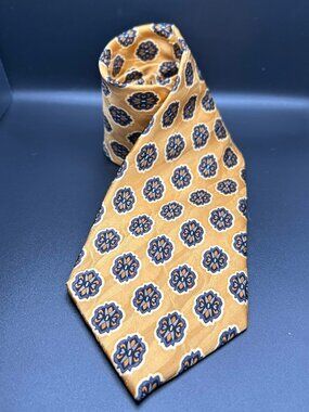 J.Z. Richards Nordstrom 100% Silk Gold Print Men's Necktie Made in USA